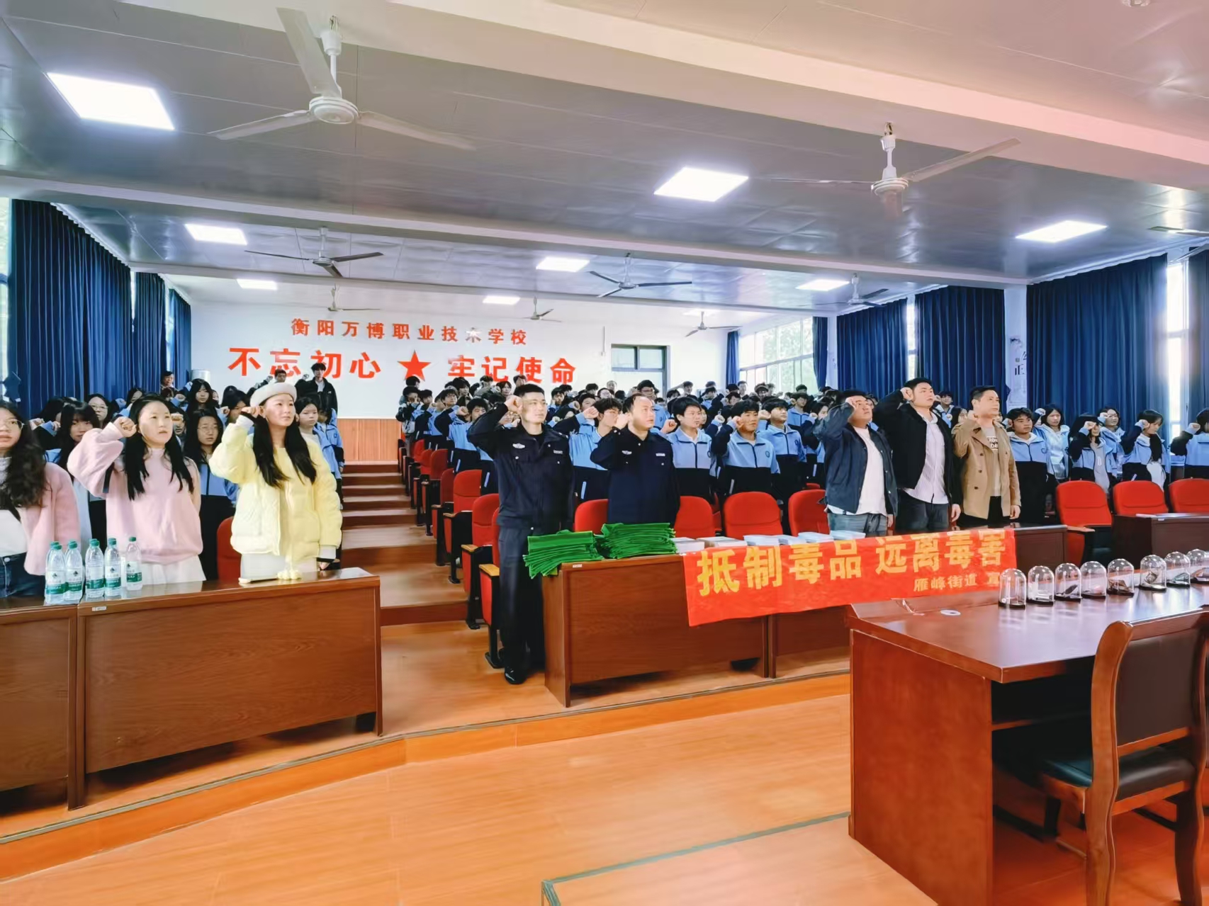 微信图片_20251117163941_574_153.jpg 1763369033556.jpg